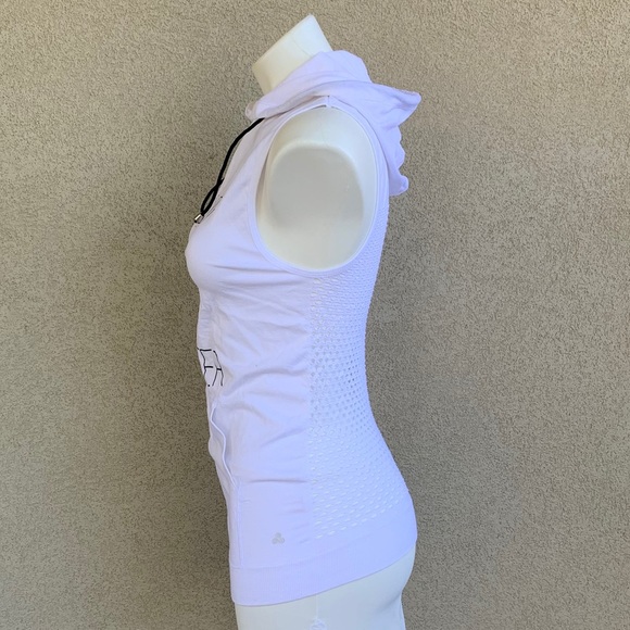 Graphic Active Pullover Sport Hoodie Sleeveless - Picture 2 of 4